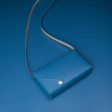 Load image into Gallery viewer, Lemur blue recycled leather S BAG
