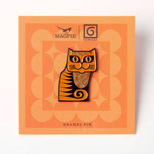 Load image into Gallery viewer, Magpie x Hornsea - Grinning Cat pin badge
