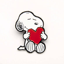 Load image into Gallery viewer, Magpie x Peanuts - Give Hugs heart vibe pin
