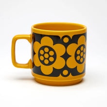 Load image into Gallery viewer, Magpie x Hornsea Mug - Geo Flower in Yellow
