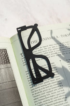 Load image into Gallery viewer, Bookmark Plein Soleil Sunglasses - by Octaevo Barcelona
